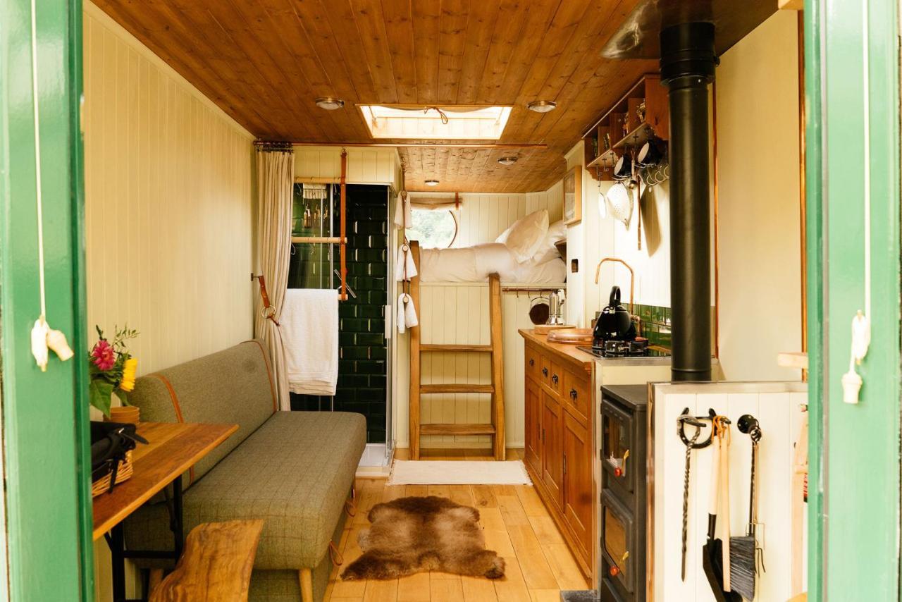 Abbeyfield Horsebox Glamping Hotel Morpeth Exterior photo